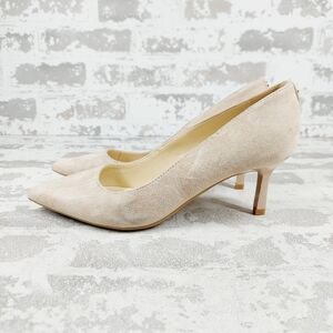 Nine West Kuna 9x9 Cream Suede Pointed Toe Pumps V621